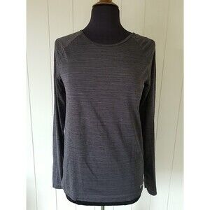 Under Armour Top Womens Size M Gray Heat Gear Activewear Athlesiure Yoga Outdoor